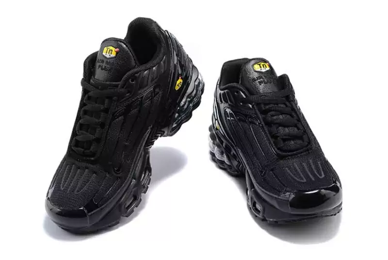 nike air max plus tn3 chaussures pour enfant noir2